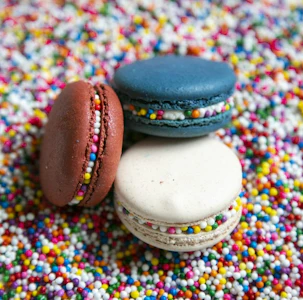 Herve - Birthday Cake Celebration Macarons - 30mg - Herve