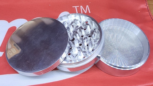 LA Wholesale Kings - 100mm Silver Metal Grinder
