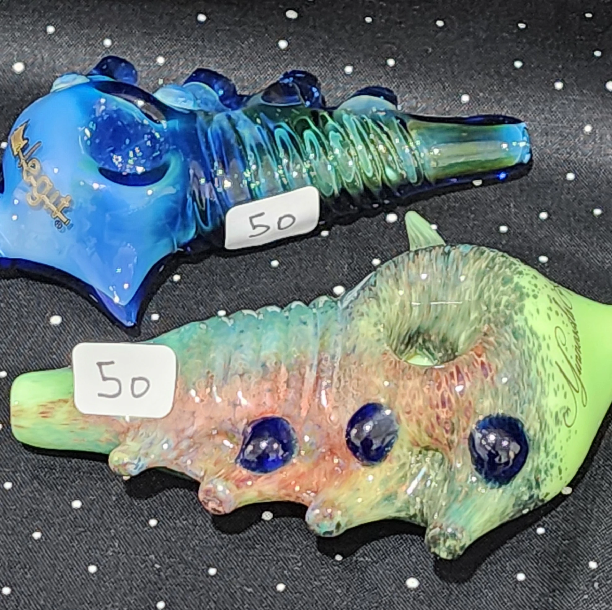 MN LEGIT - Alien Seashell Pipe Main Image