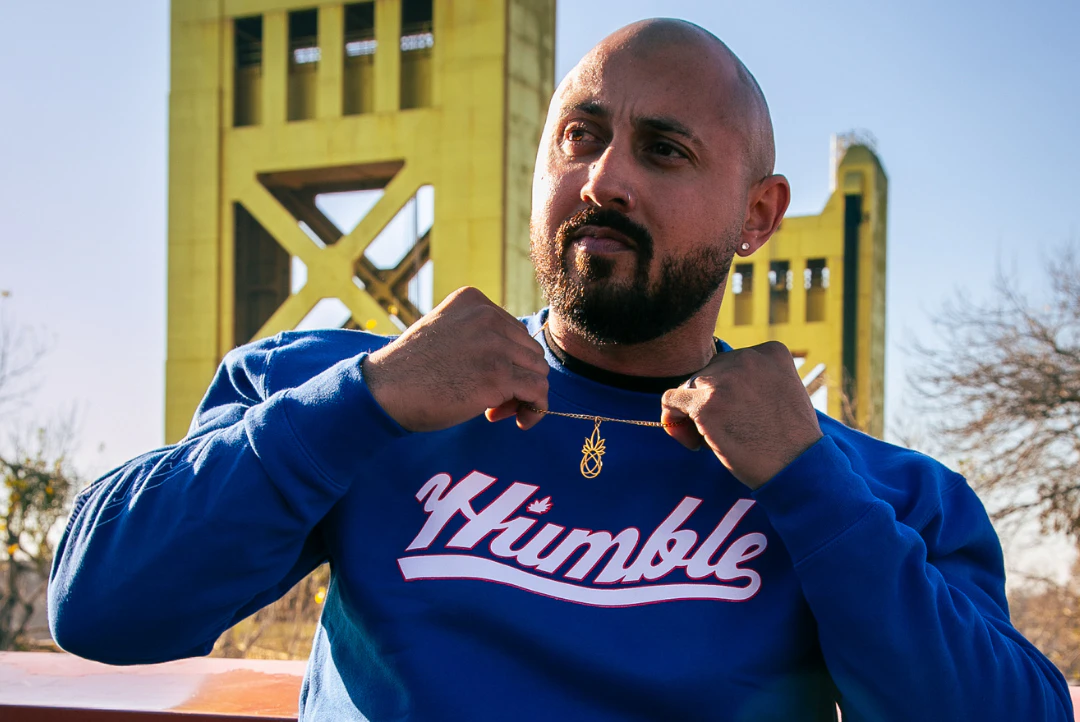 Humble Root - (M) Blue "Humble" Pull Over Sweater Main Image