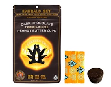 Emerald Sky - Dark Chocolate Peanut Butter Cups Sativa 100mg 10 Pack - Emerald Sky