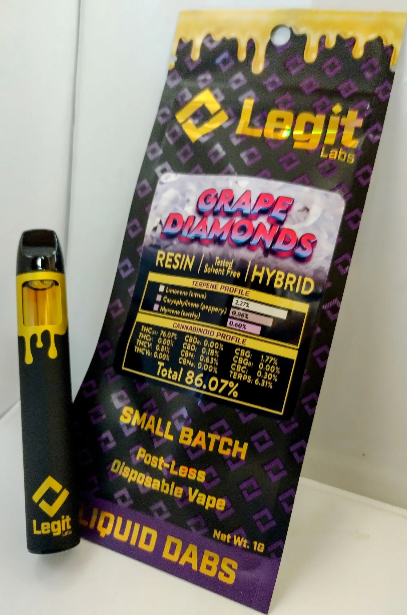 Legit Labs - Grape Diamond *Disposable Vape-  Main Image