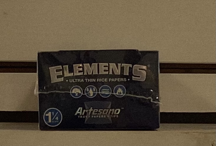 Elements ultra thin 1 1/4 Artesano rolling papers W/ Tip & Tray