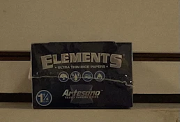 Elements ultra thin 1 1/4 Artesano rolling papers W/ Tip & Tray