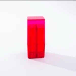 Charlotte Welch - Hautebox OG - Fuchsia