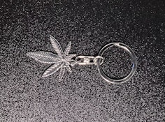 Maple Leaf Keychain Creative Car Men’s