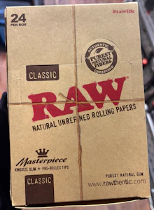 Raw - Raw Classic Masterpiece King Size Slim + Pre-Rolled Tips