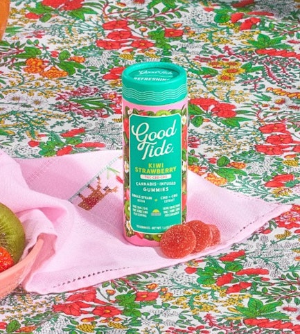 Good Tide - Kiwi Strawberry 'Refreshing' -Hybrid- 1:1:1 THC:CBD:CBG |100mg 10pk Rosin Gummies | Good Tide           -g8 front