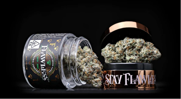 Flawless Flower - FLAWLESS FLOWERS | BLACK AMBER | FLOWER | 3.5G Main Image