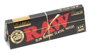 Raw Black Classic Natural Vegan Gum 1 1/4 Papers PD #29693