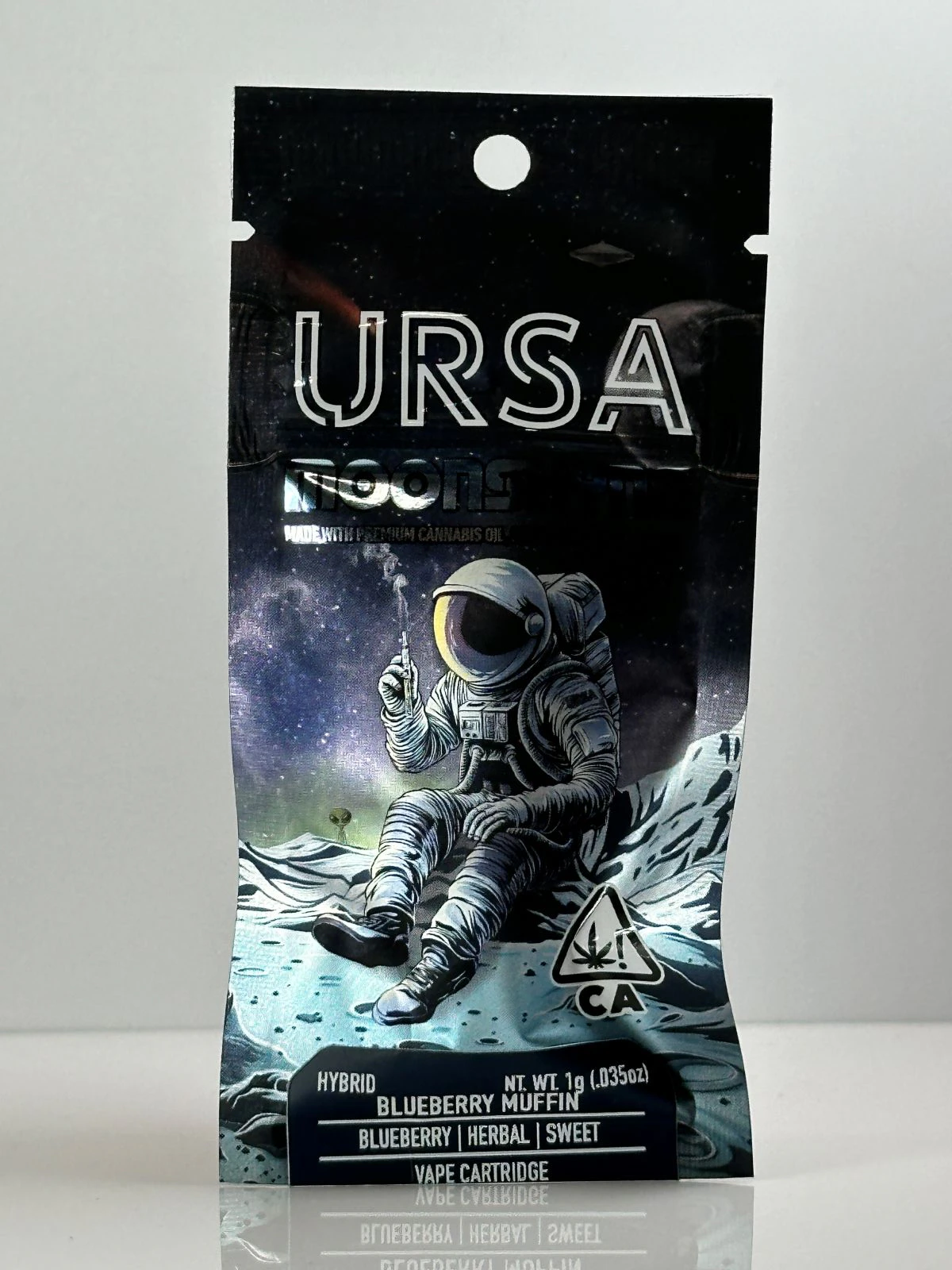 URSA Extracts - URSA 1g Blueberry Muffin Moonshyne Cartridge Main Image