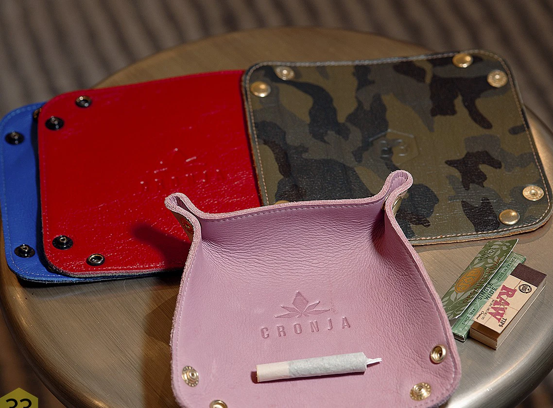 CRONJA - CRONJA FOLDABLE LEATHER ROLLING TRAY Main Image