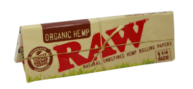 RAW: Classic Natural Unrefined 1 1/4" Rolling Papers Pack