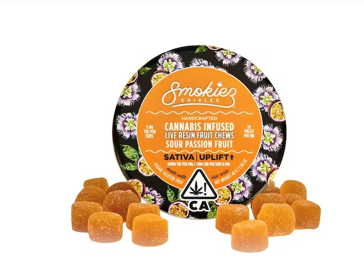 SMOKIEZ - [Smokiez] Live Resin Fruit Chews - 100mg - Sour Passionfruit (S) Main Image