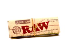 Raw Hemp Rolling Papers Connoisseur 1 1/4" + Tips $5