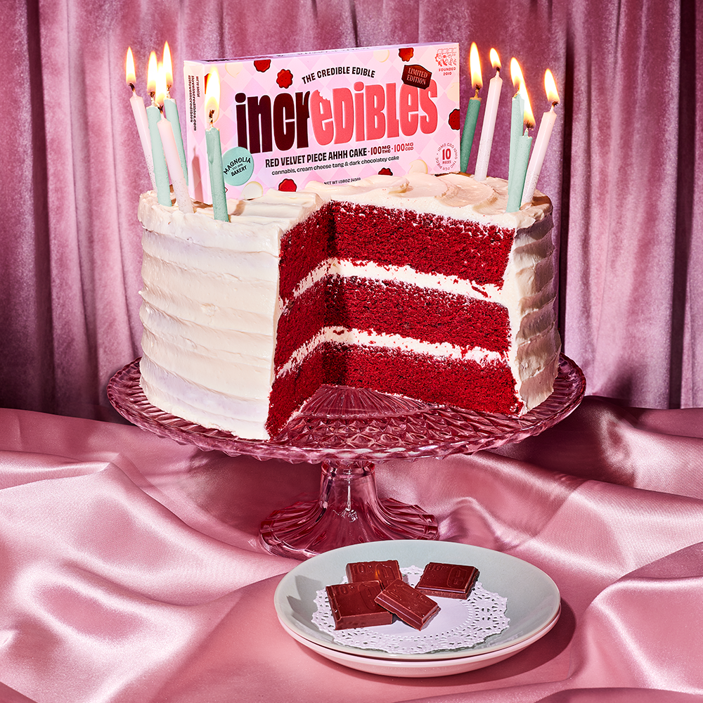 Red Velvet Cake Chocolate (1:1 100CBD:100THC)
